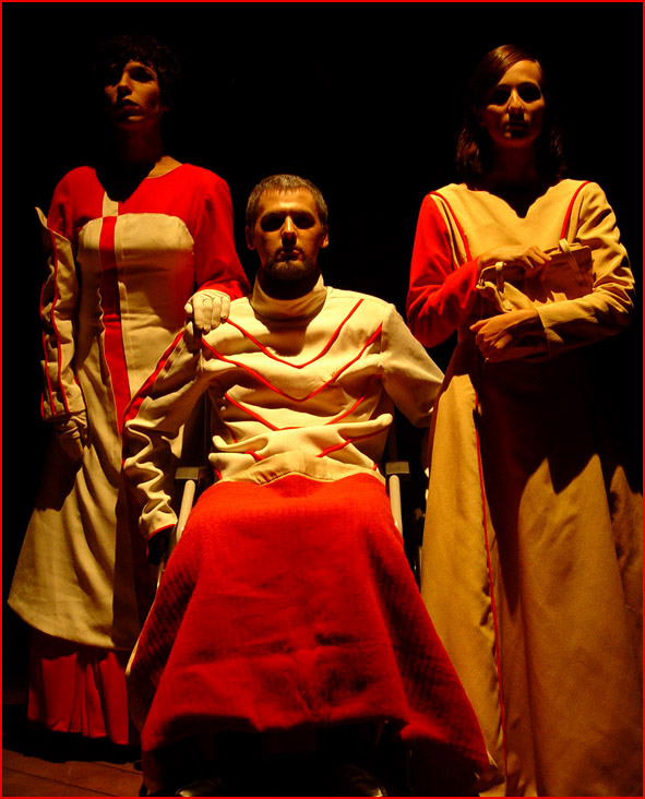 Castelo de Cartas - Foto Silvio da Costa Pereira